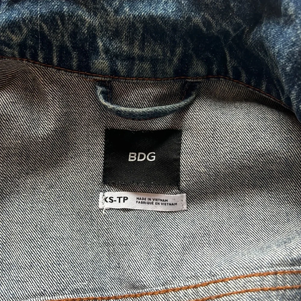 jean jacket - Picture 3 of 4